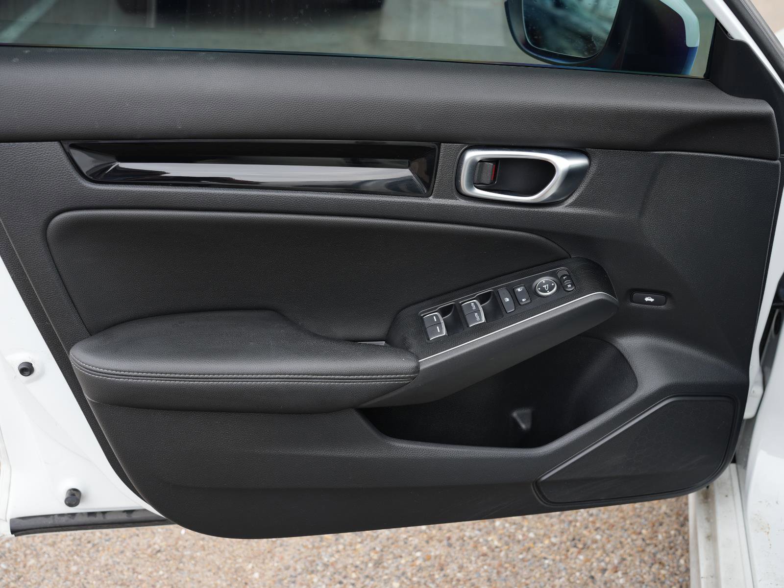 Used 2023 Honda Civic Touring image 11