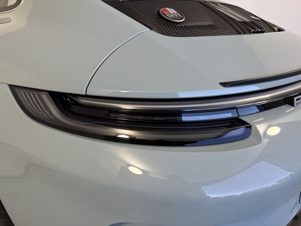 Certified 2024 Porsche 911 GT3 RS RWD image 18
