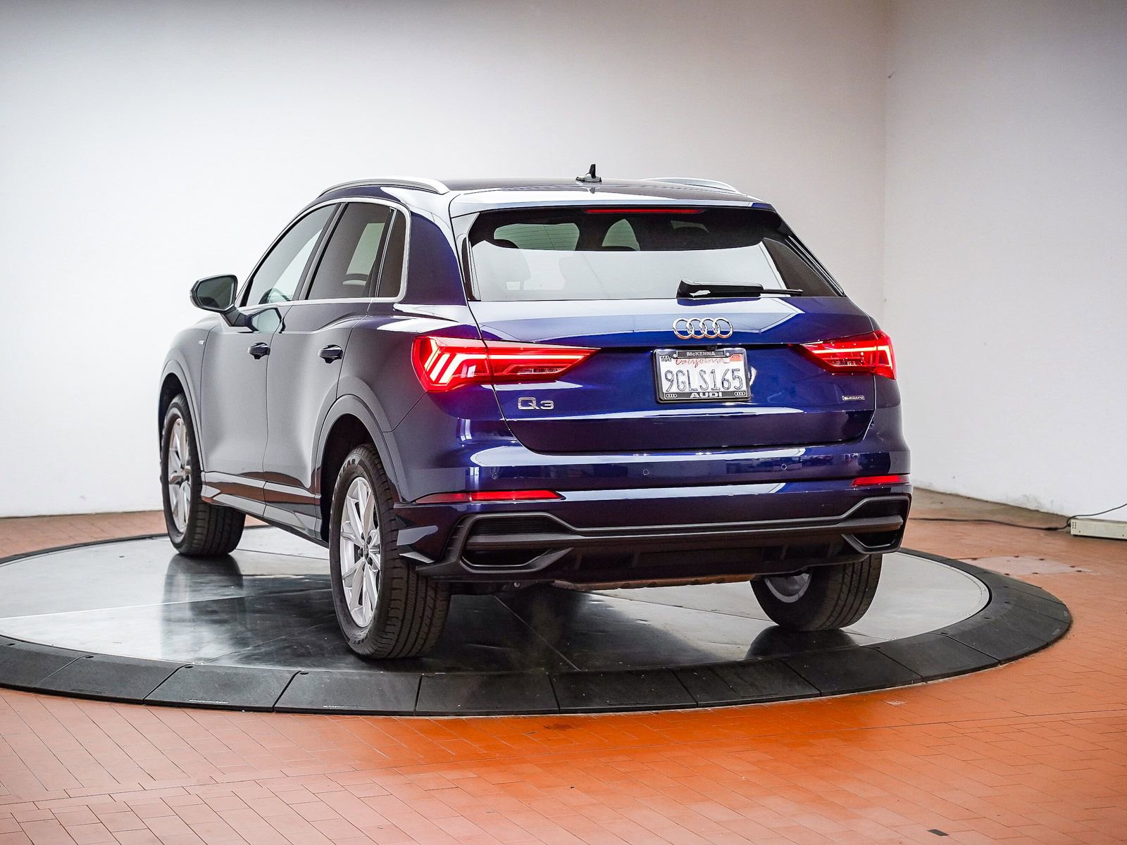 Used 2023 Audi Q3 2.0T Premium Plus w/ Premium Plus Package AWD/4WD image 7