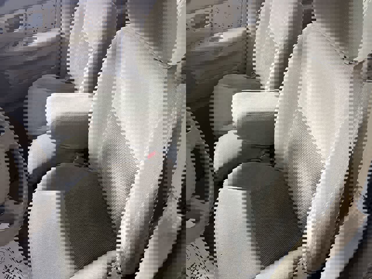 Used 2005 Ford Taurus SE image 14