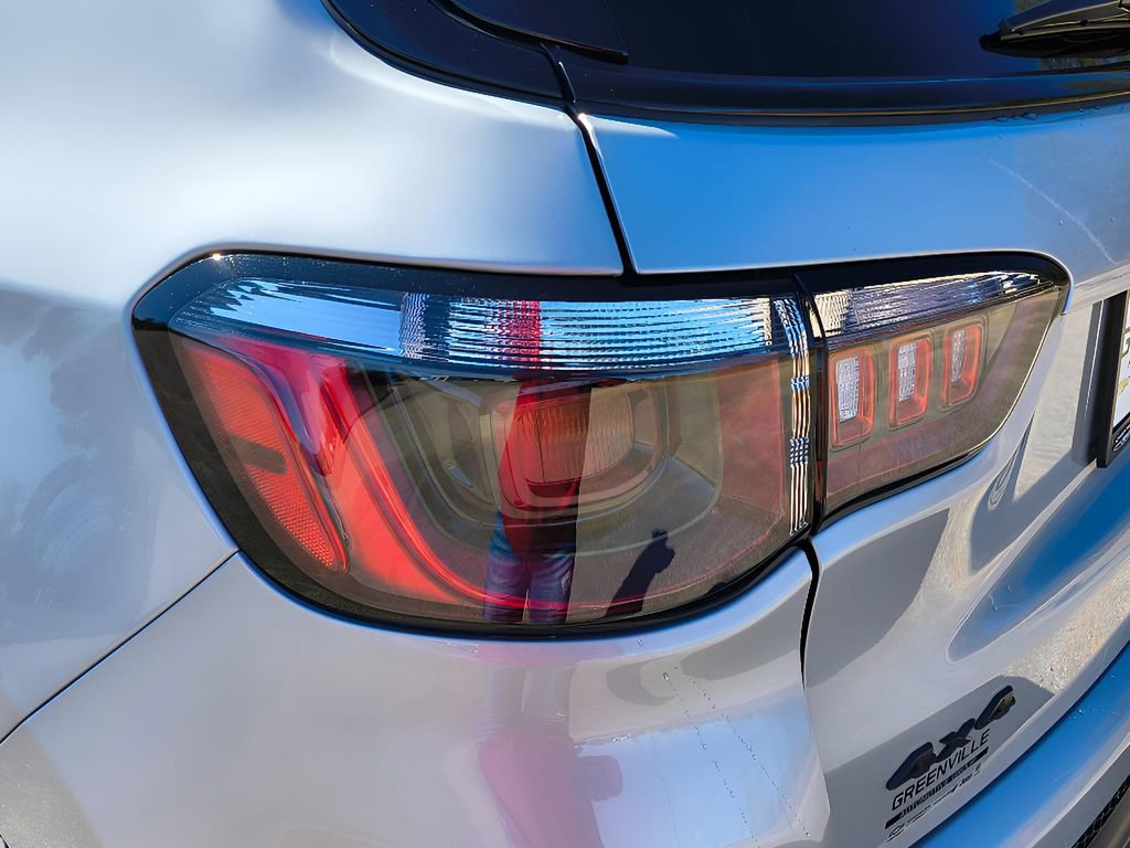 New 2026 Jeep Compass Latitude image 4