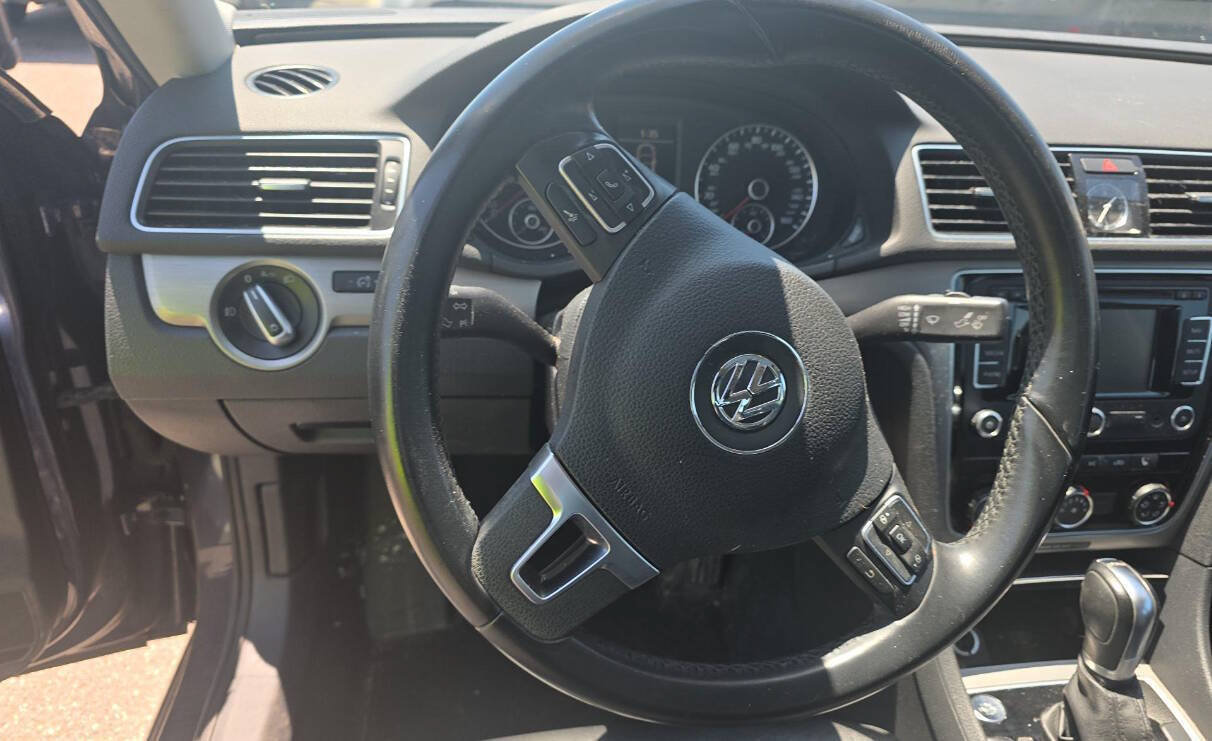 Used 2014 Volkswagen Passat TDI SE FWD image 12