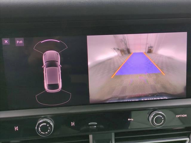 Used 2022 Porsche Macan image 14