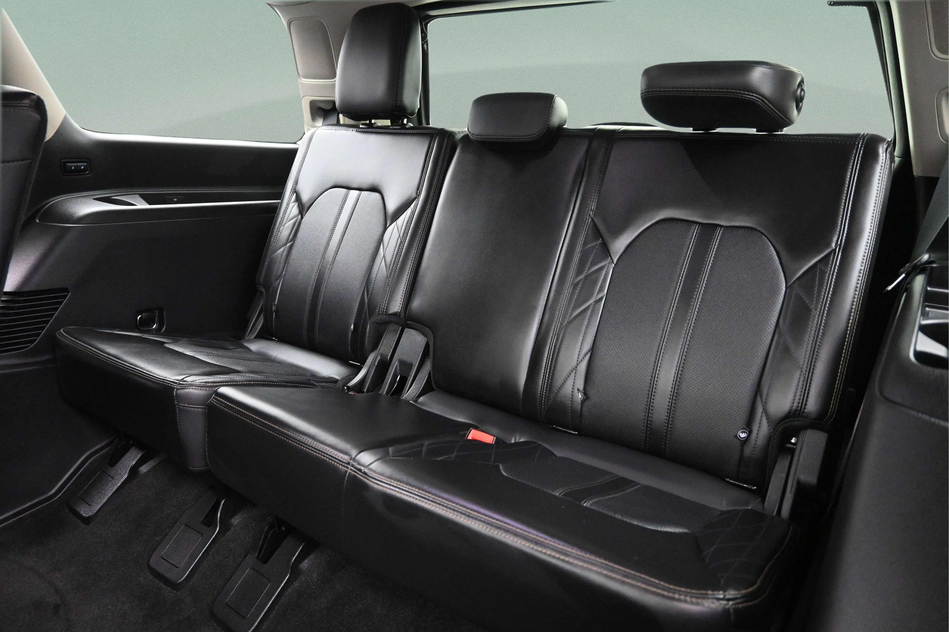 Certified 2019 Ford Expedition Platinum RWD image 25