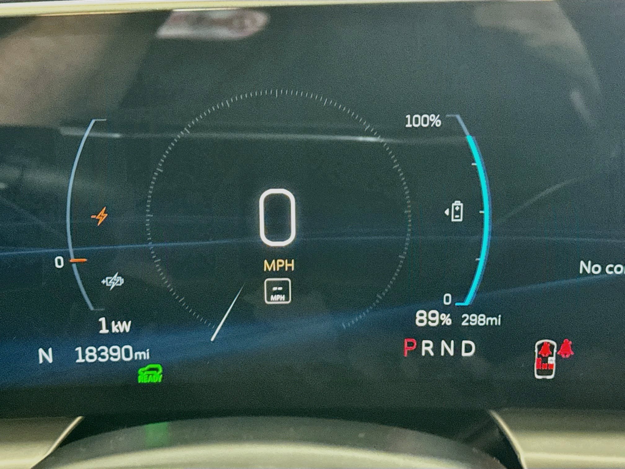Used 2024 Cadillac Lyriq Luxury AWD/4WD image 16
