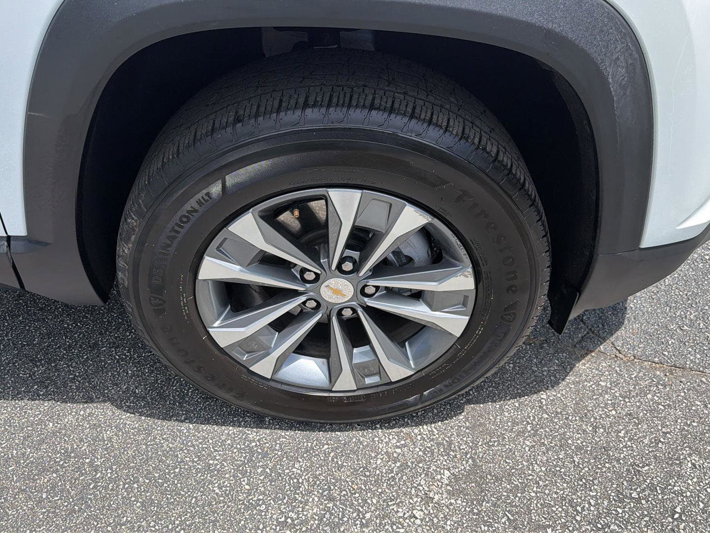 Used 2025 Chevrolet Equinox LT w/ Convenience Package II FWD image 40