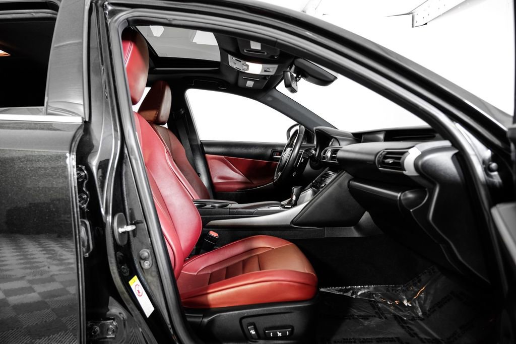 Used 2018 Lexus IS 300 F Sport w/ F Sport Package image 38