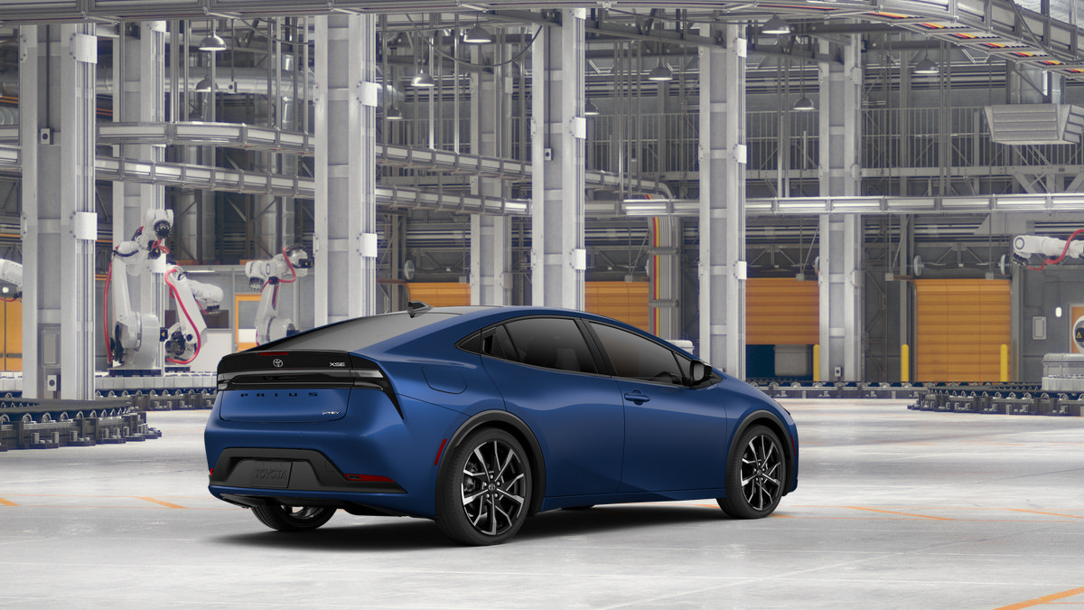 New 2027 Toyota Prius Plug-In Hybrid FWD image 12