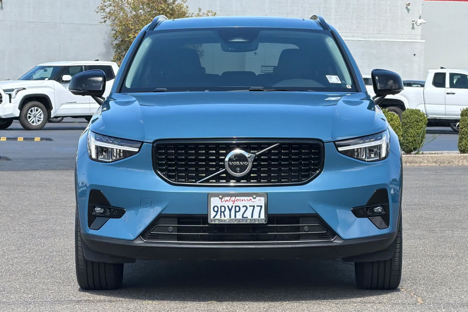 Used 2024 Volvo XC40 B5 Plus AWD/4WD image 10