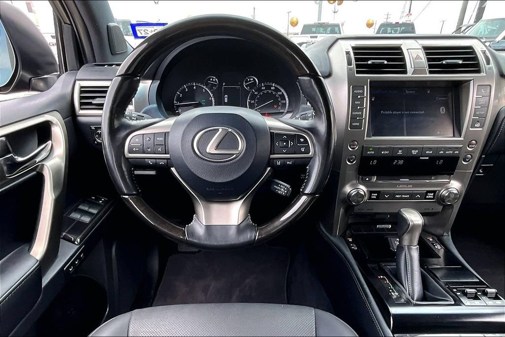 Used 2021 Lexus GX 460 Premium w/ Premium Package AWD/4WD image 7