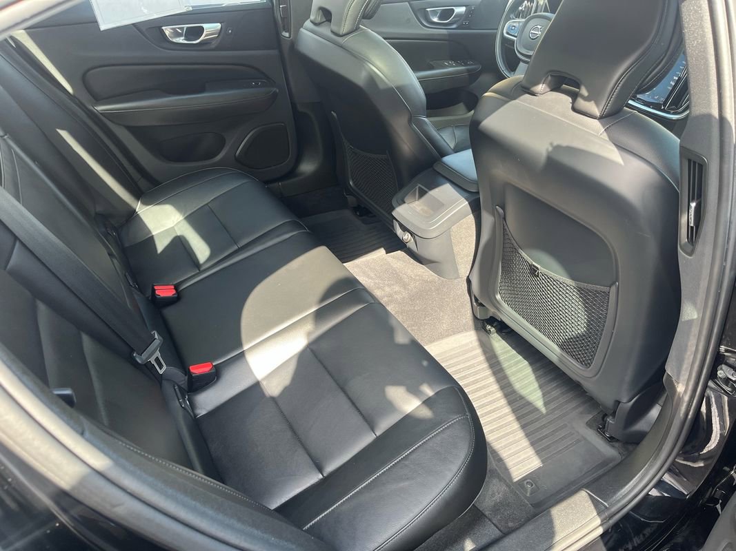 Used 2020 Volvo S60 T5 Momentum w/ Protection Package Premier image 20