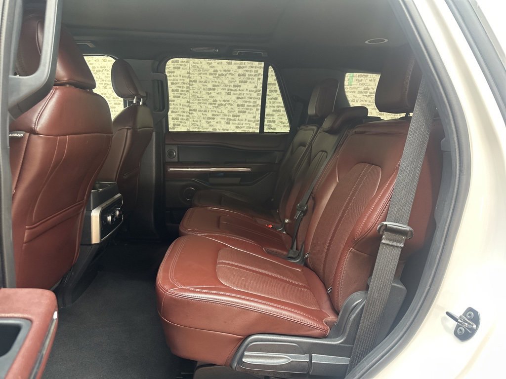 Used 2024 Ford Expedition Limited image 14