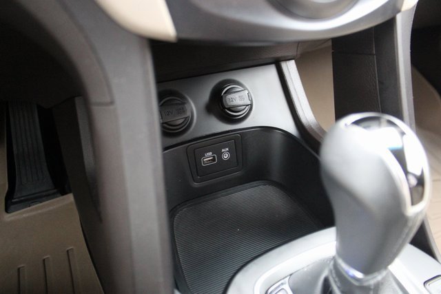 Used 2018 Hyundai Santa Fe Limited w/ Cargo Package image 23