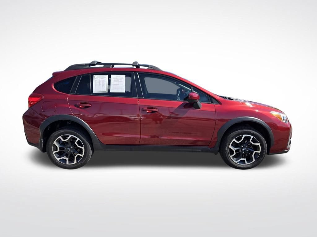Used 2016 Subaru Crosstrek 2.0i Premium AWD/4WD image 2