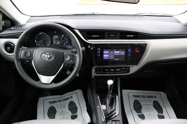 Used 2019 Toyota Corolla LE image 11