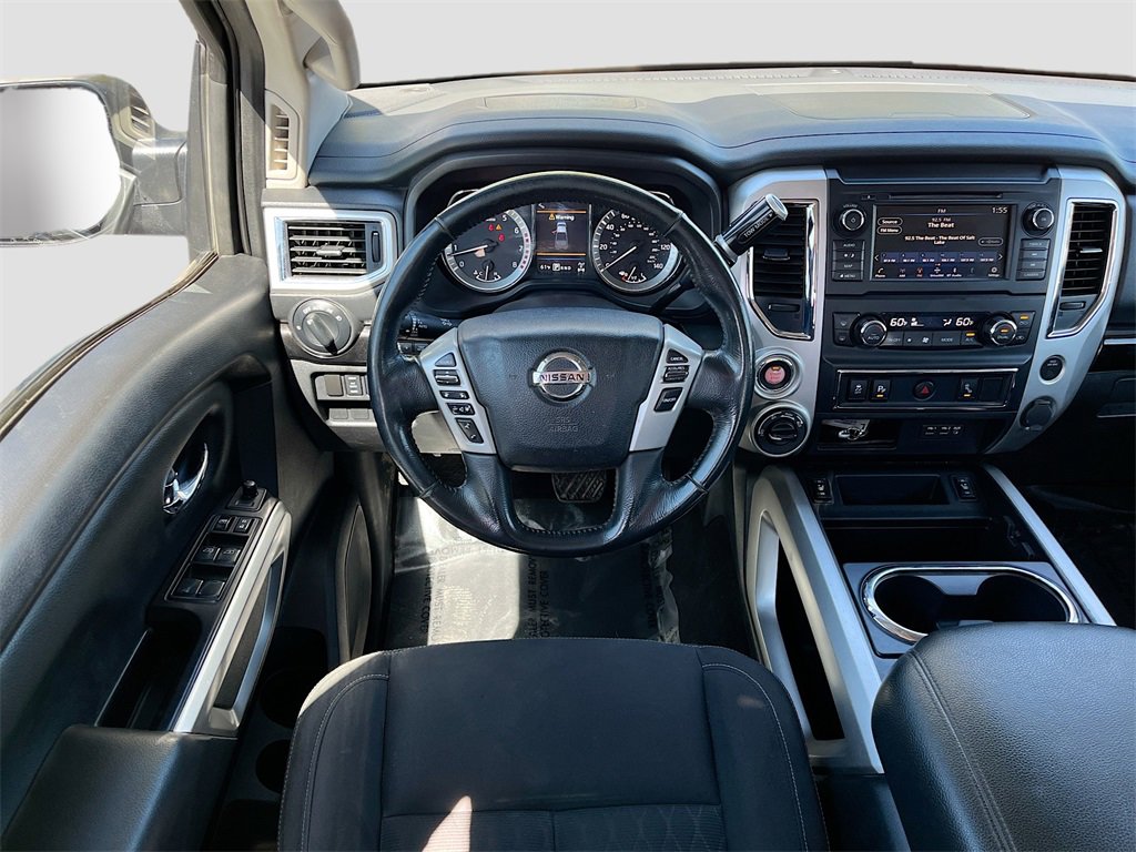 Used 2019 Nissan Titan SV w/ SV Convenience Package image 22