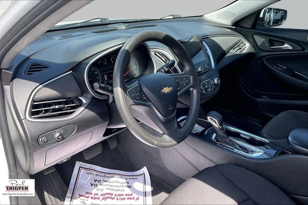 Used 2022 Chevrolet Malibu LS w/ Driver Confidence Package II FWD image 13