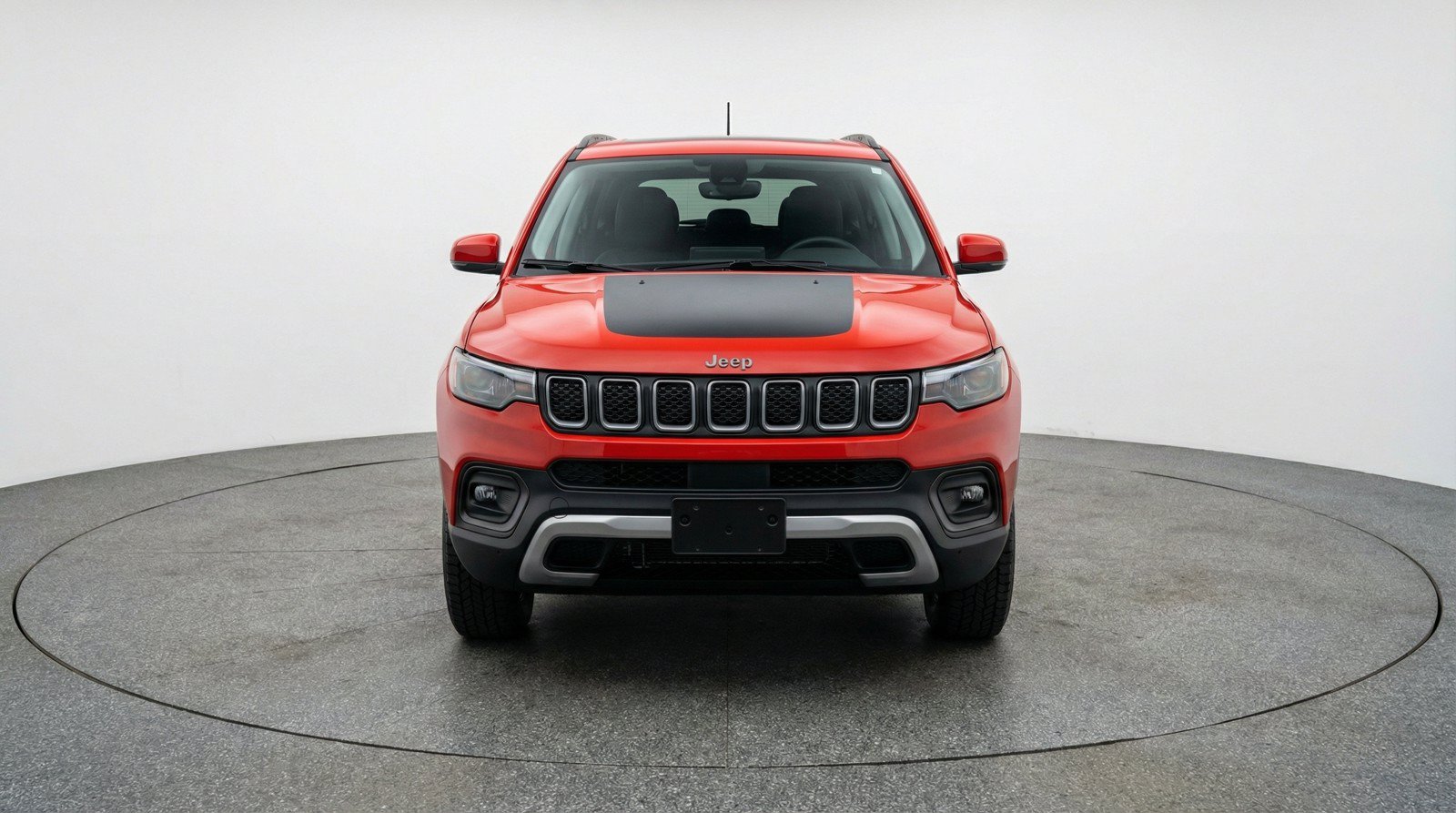Used 2025 Jeep Compass Trailhawk AWD/4WD image 2