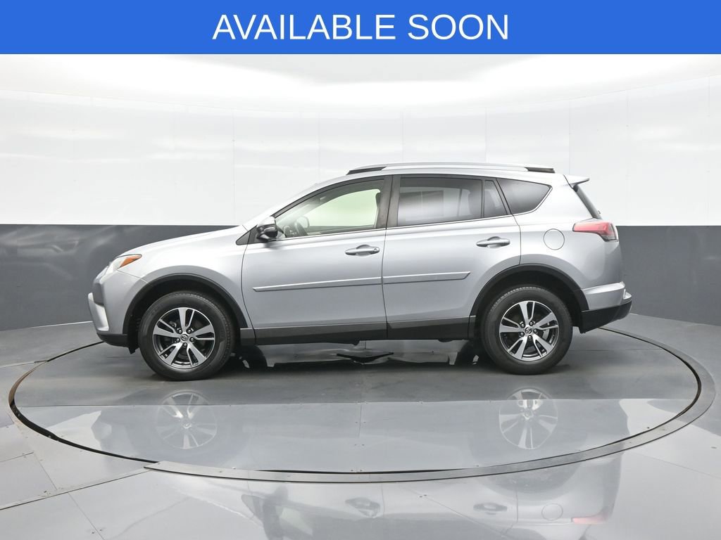 Used 2018 Toyota RAV4 XLE w/ Plus Extra Value Package AWD/4WD image 4