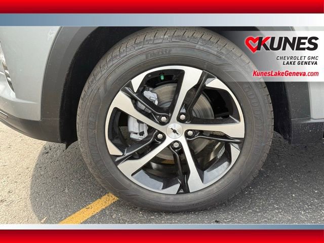 New 2026 Chevrolet Trax RS w/ Driver Confidence Package image 10