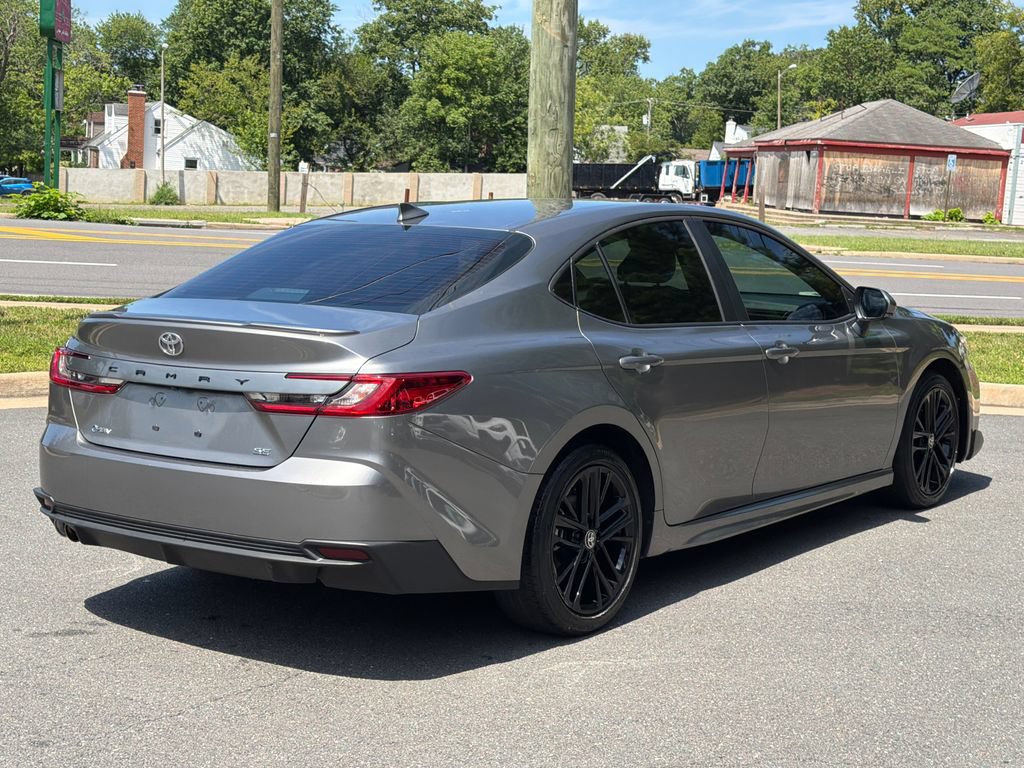 Used 2025 Toyota Camry SE w/ Convenience Package FWD image 4