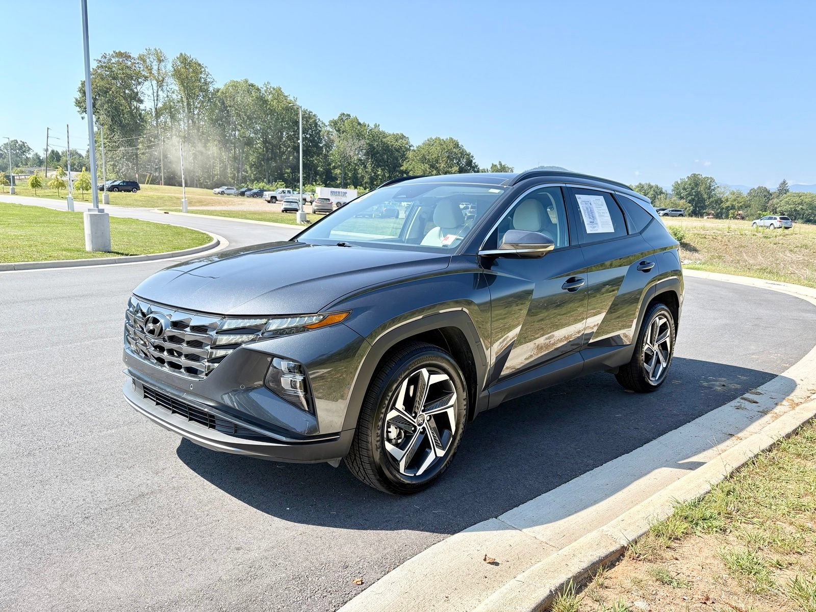 Used 2023 Hyundai Tucson Limited AWD/4WD image 3