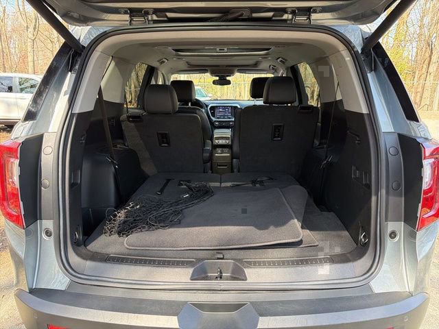 Used 2023 GMC Acadia SLT AWD/4WD image 12