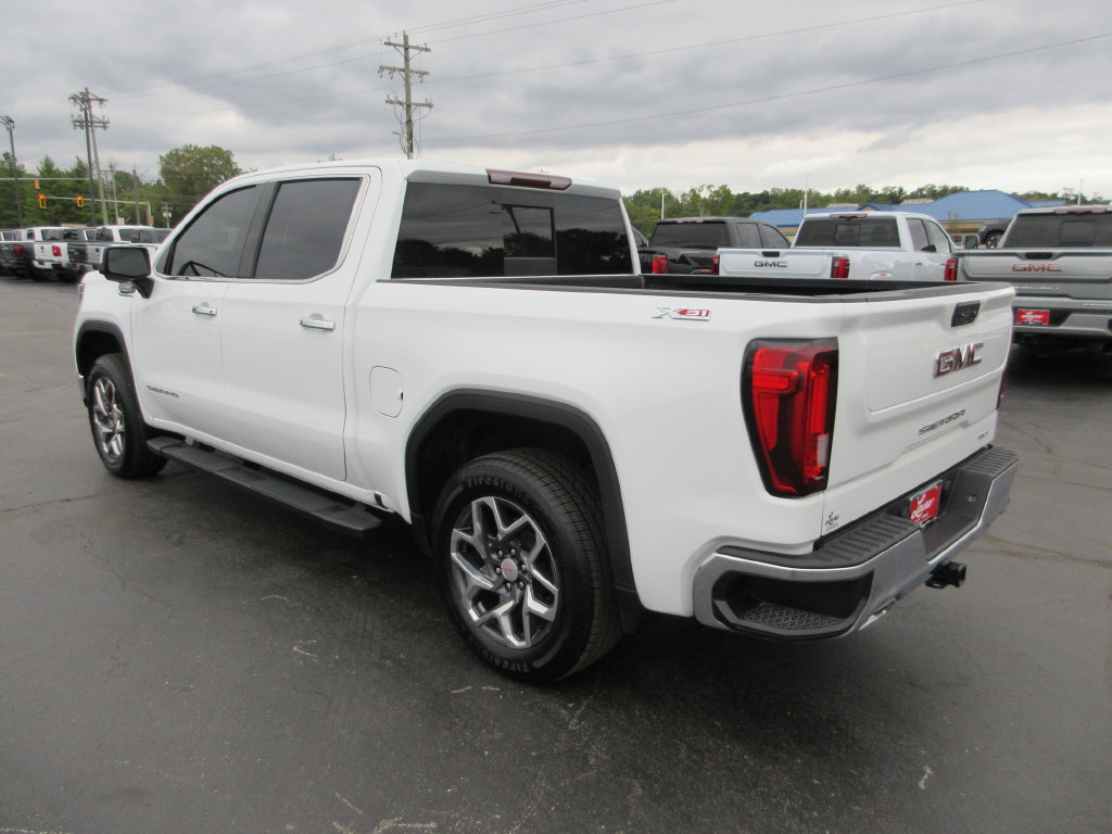 Used 2022 GMC Sierra 1500 SLT AWD/4WD image 9