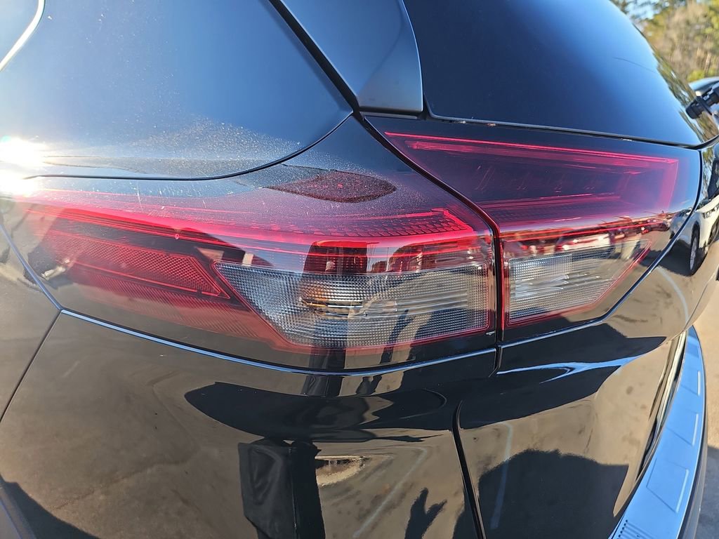 Used 2025 Nissan Rogue SV w/ SV Premium Package image 37