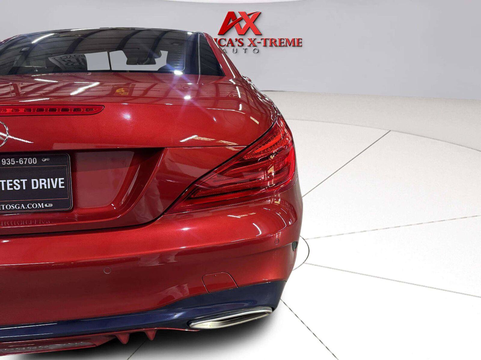 Used 2018 Mercedes-Benz SL 550 image 15