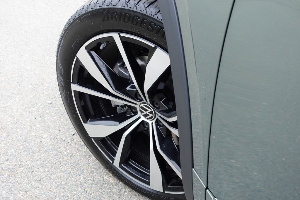 New 2026 Volkswagen Atlas SEL Premium R-Line image 12