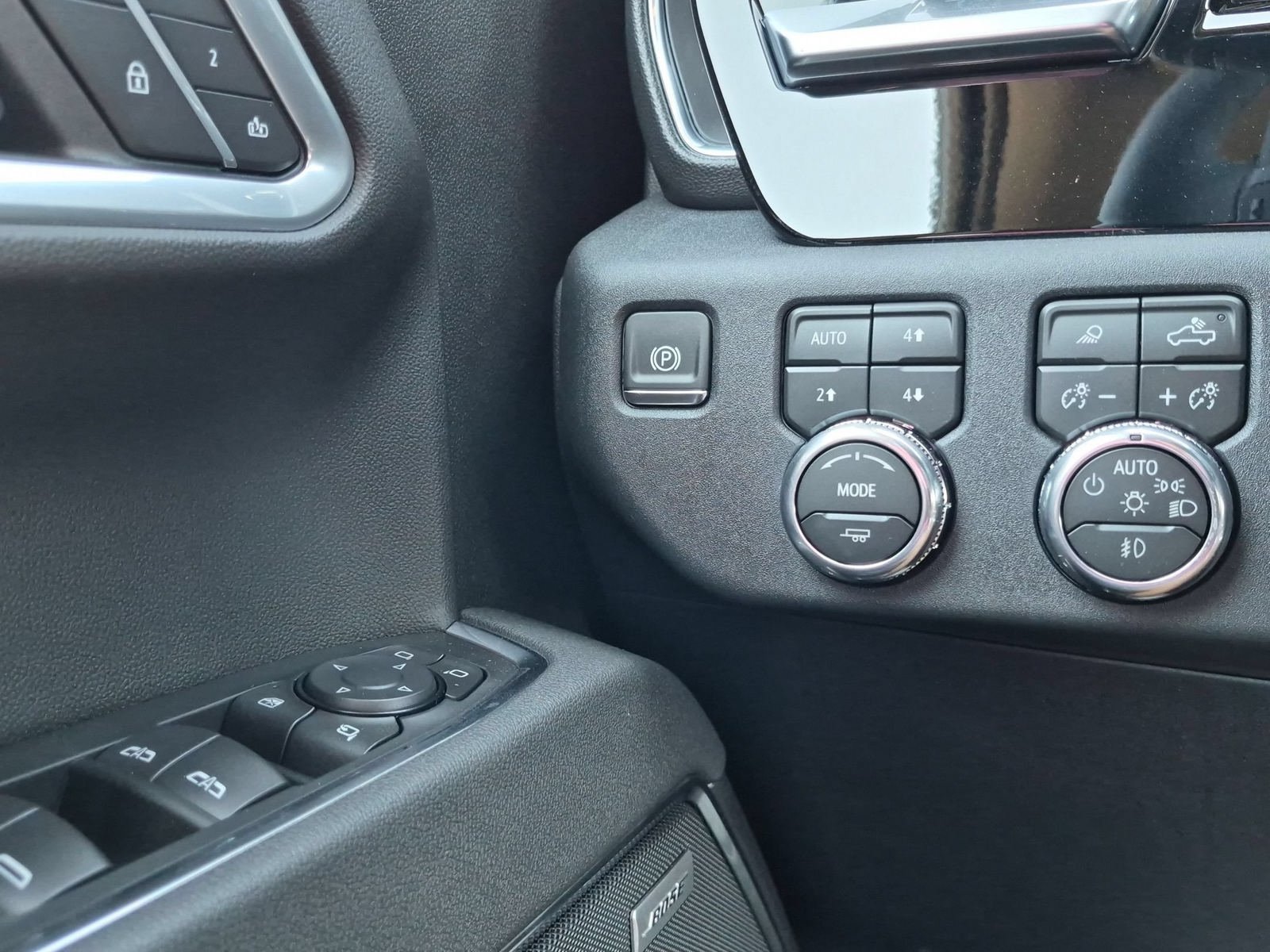New 2026 GMC Sierra 1500 SLT AWD/4WD image 16