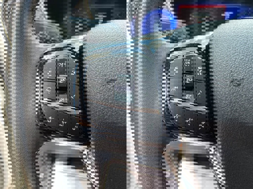 Used 2022 Ford Escape SEL w/ Technology Package image 28