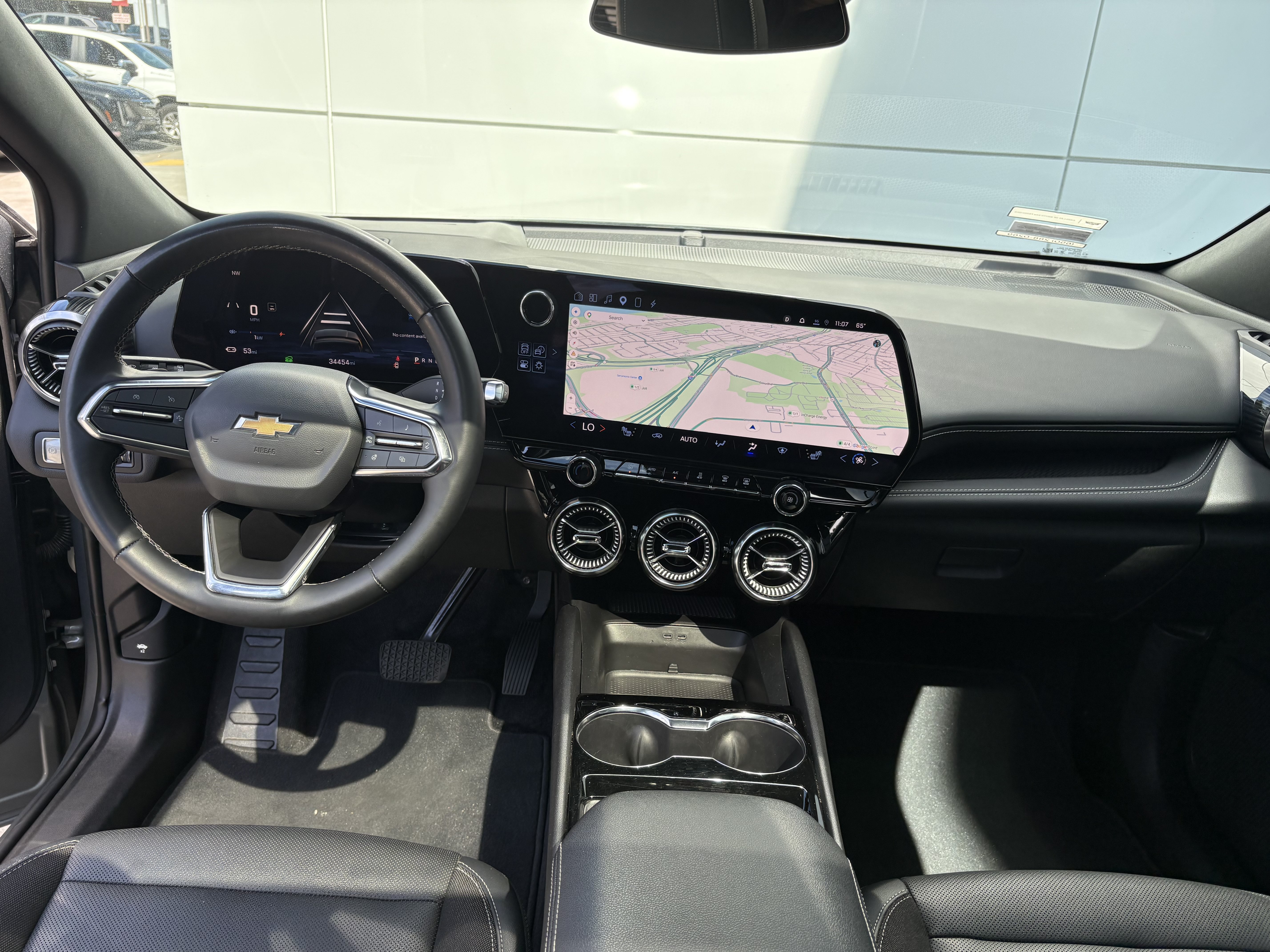 Used 2024 Chevrolet Blazer EV LT AWD/4WD image 17