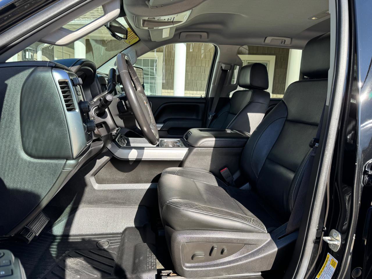 Used 2016 Chevrolet Silverado 2500 LTZ w/ Duramax Plus Package AWD/4WD image 11