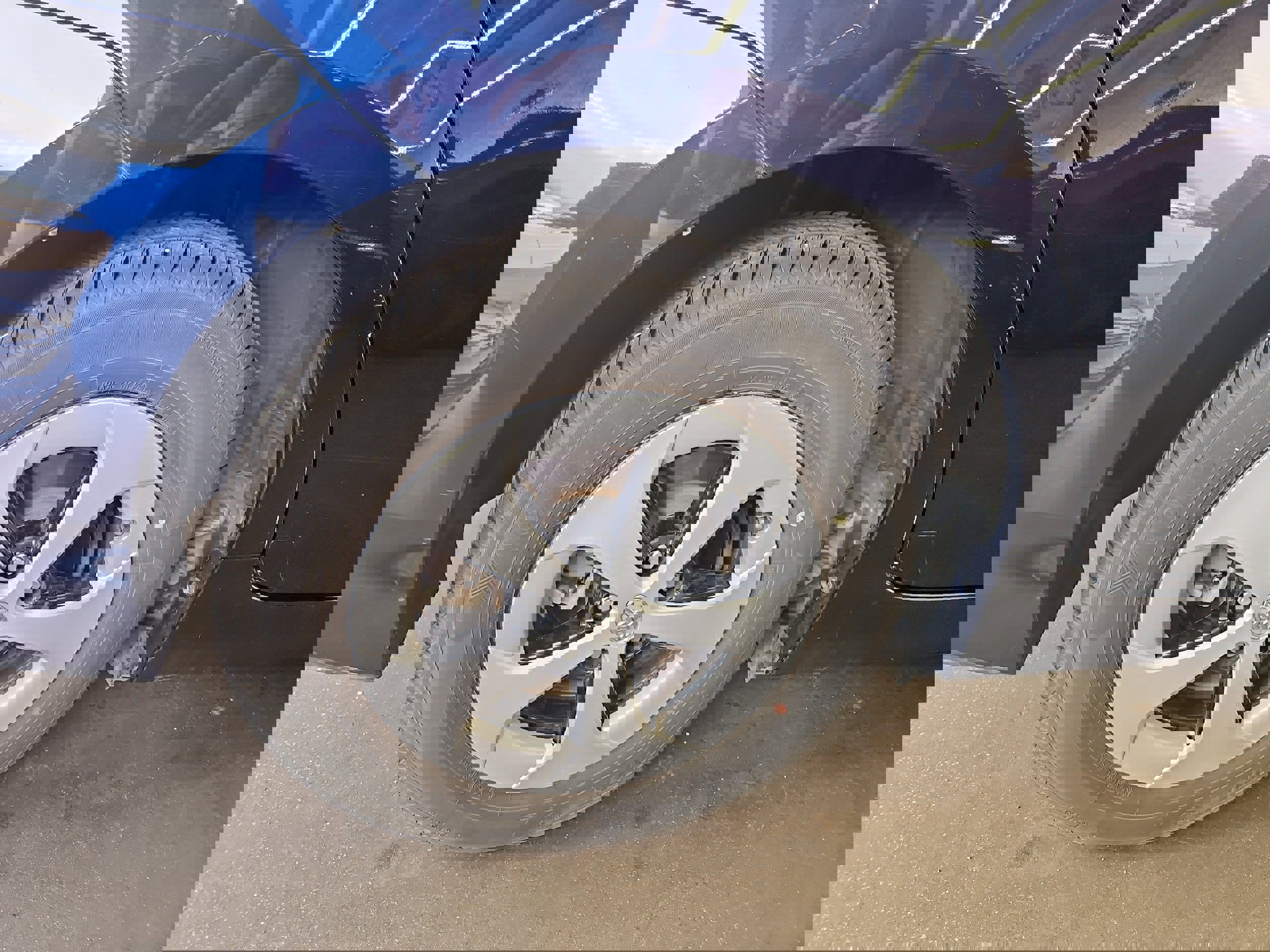 Used 2014 Toyota Prius Two FWD image 21