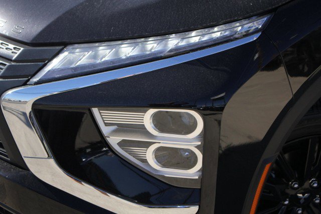 New 2026 Mitsubishi Eclipse Cross LE image 2