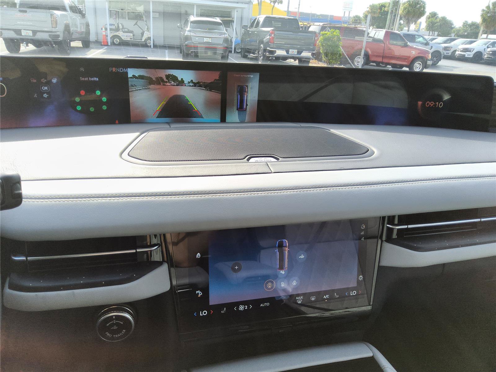 New 2027 Lincoln Navigator Black Label AWD/4WD image 39