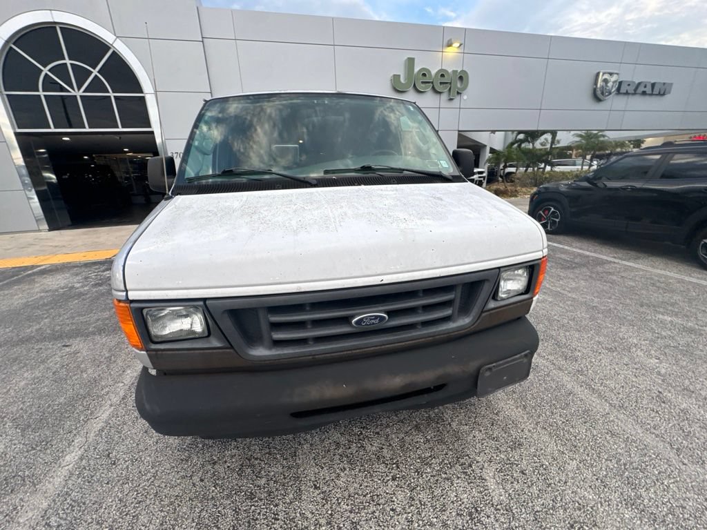 Used 2006 Ford E-350 and Econoline 350 XLT RWD image 2