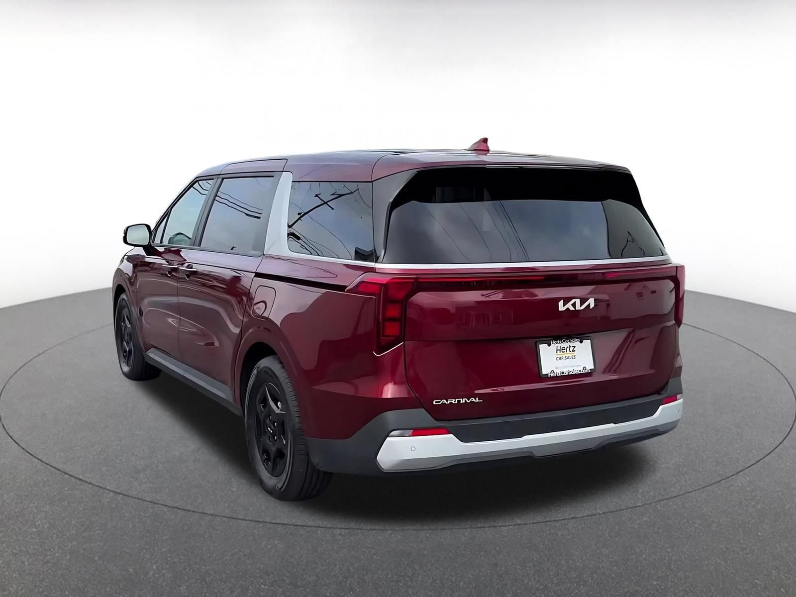 Used 2026 Kia Carnival FWD image 10