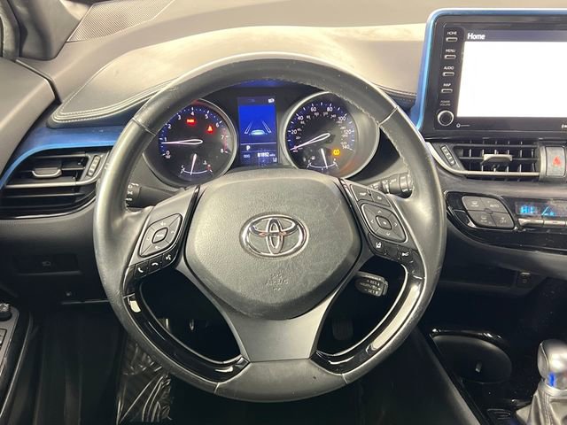 Used 2019 Toyota C-HR XLE image 7
