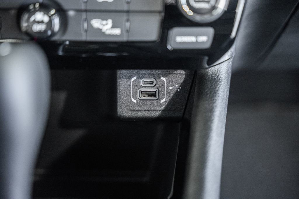 New 2026 Jeep Compass Latitude image 24