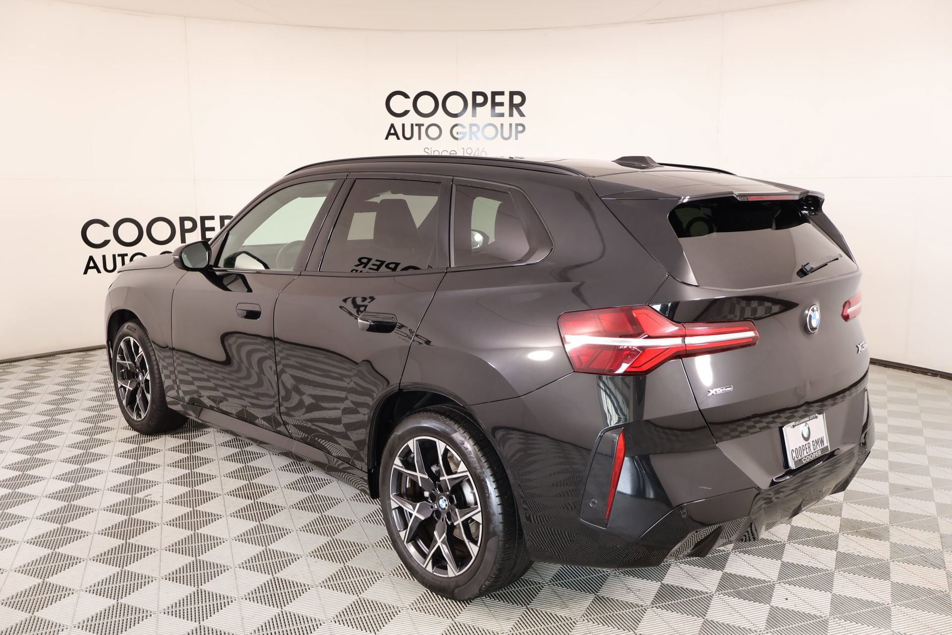 Used 2025 BMW X3 xDrive30i w/ Premium Package image 23