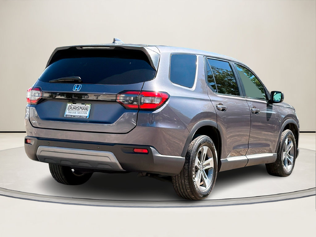 Used 2025 Honda Pilot EX-L image 3