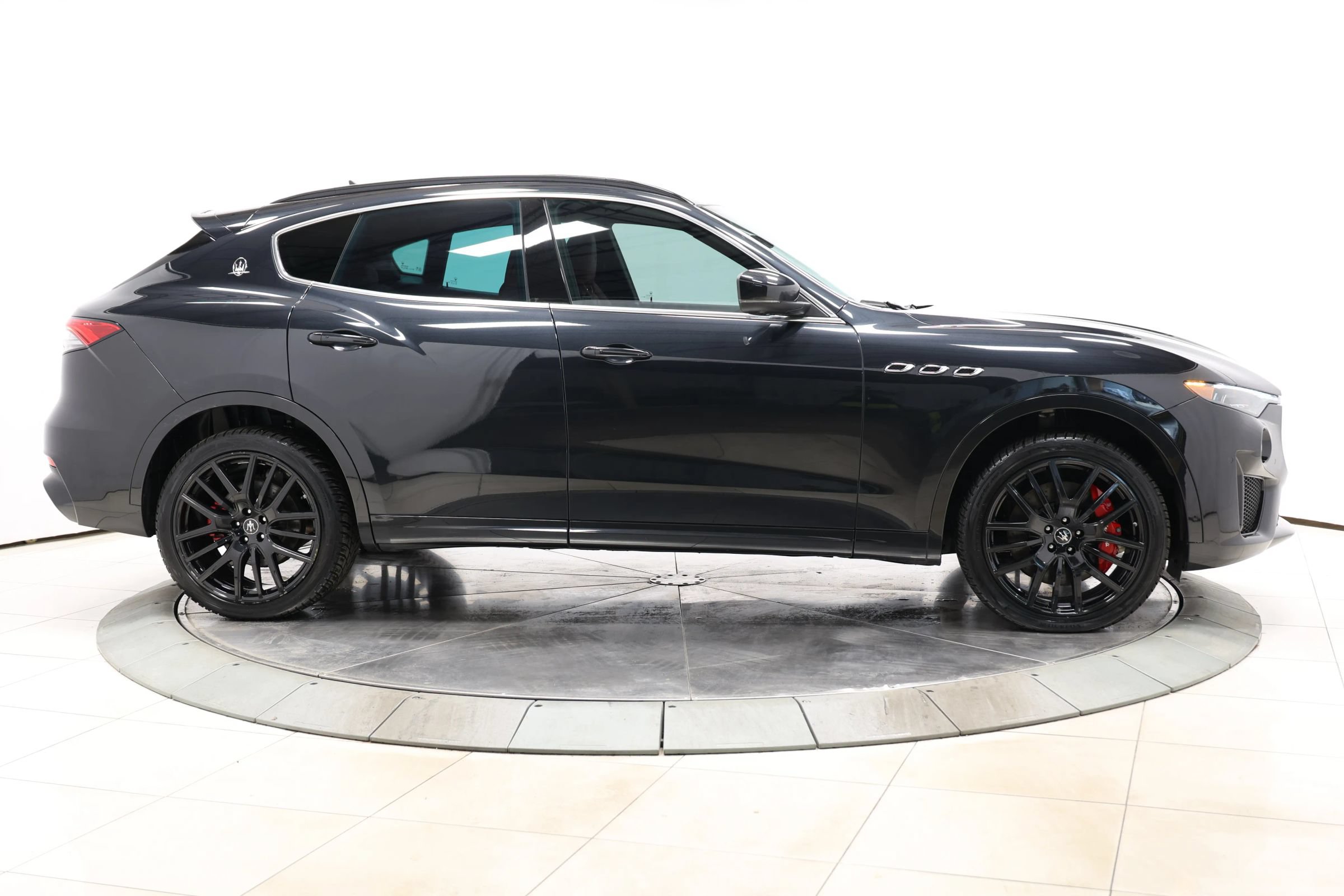 Used 2021 Maserati Levante GTS AWD/4WD image 77