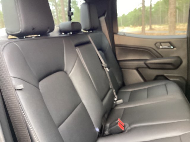 New 2025 Chevrolet Colorado LT w/ LT Convenience Package image 11