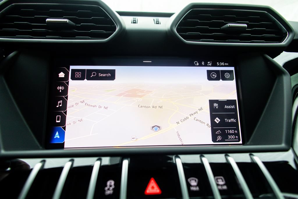 Used 2019 Lamborghini Urus AWD/4WD image 29