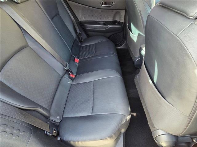 Used 2021 Toyota C-HR Limited image 18