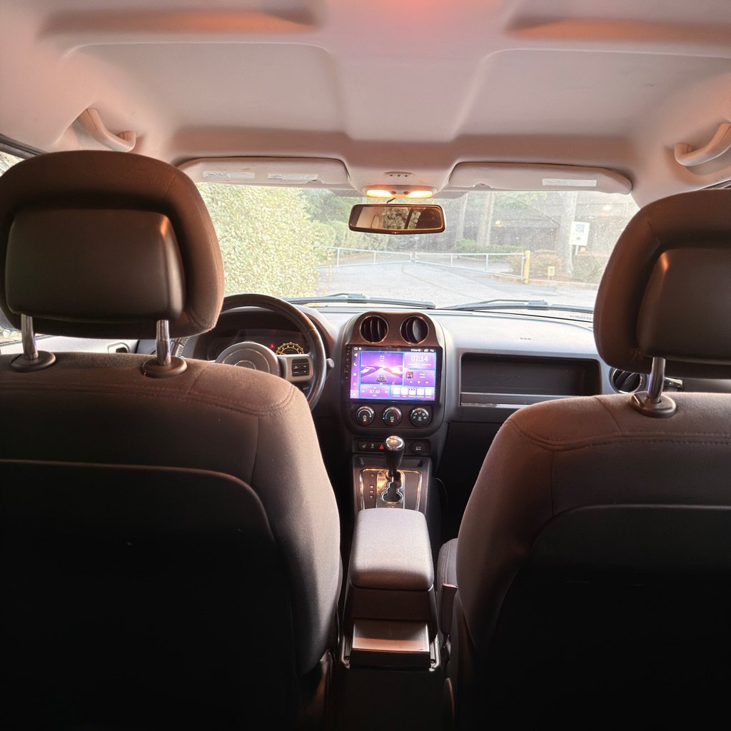 Used 2014 Jeep Patriot Latitude AWD/4WD image 23