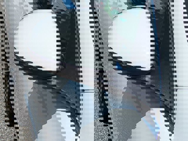 Used 2025 Mercedes-Benz C 300 Sedan image 12